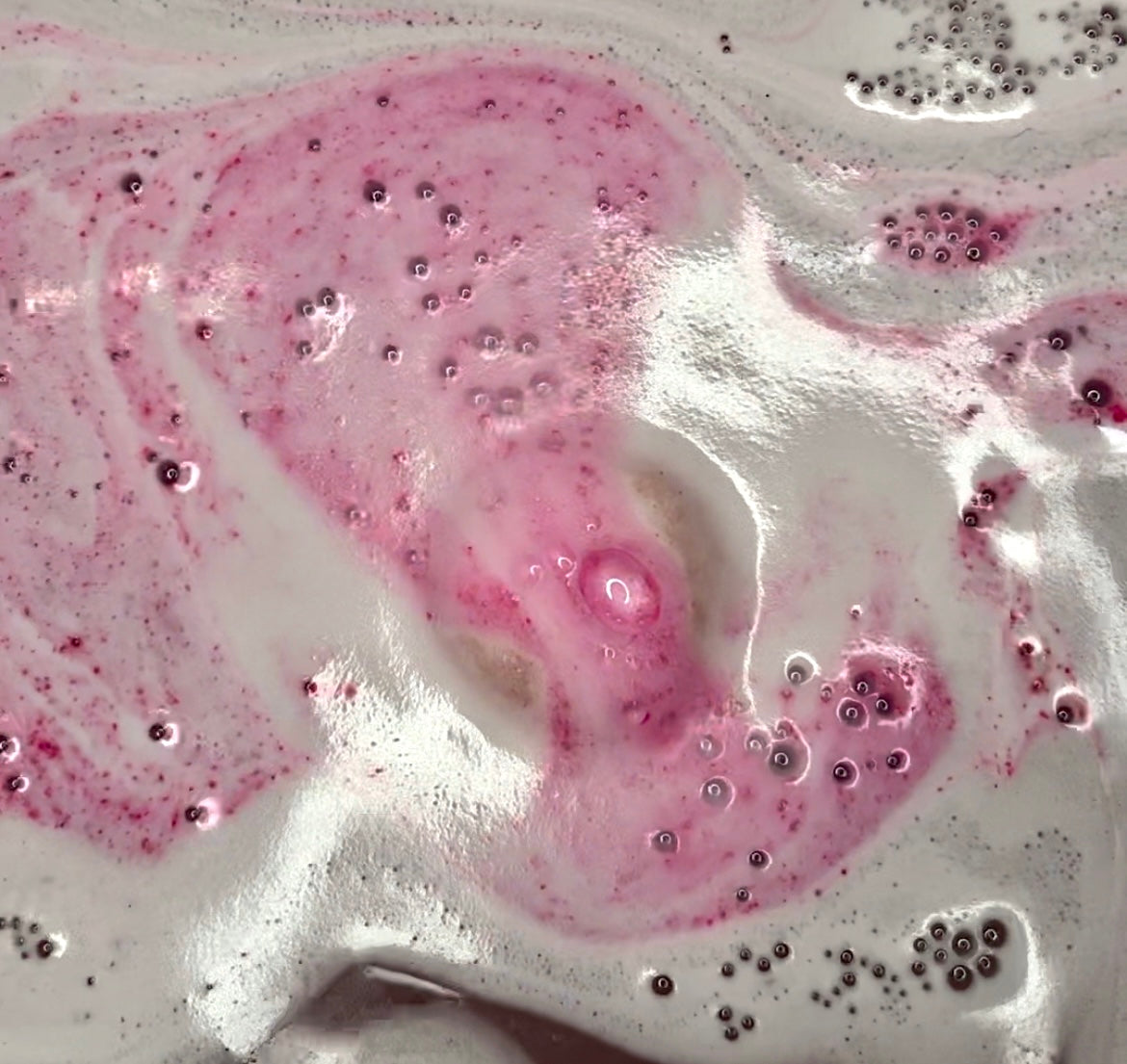 GlamourDim Self Tan Removing Bath Bomb (Patent Pending) Wholesale