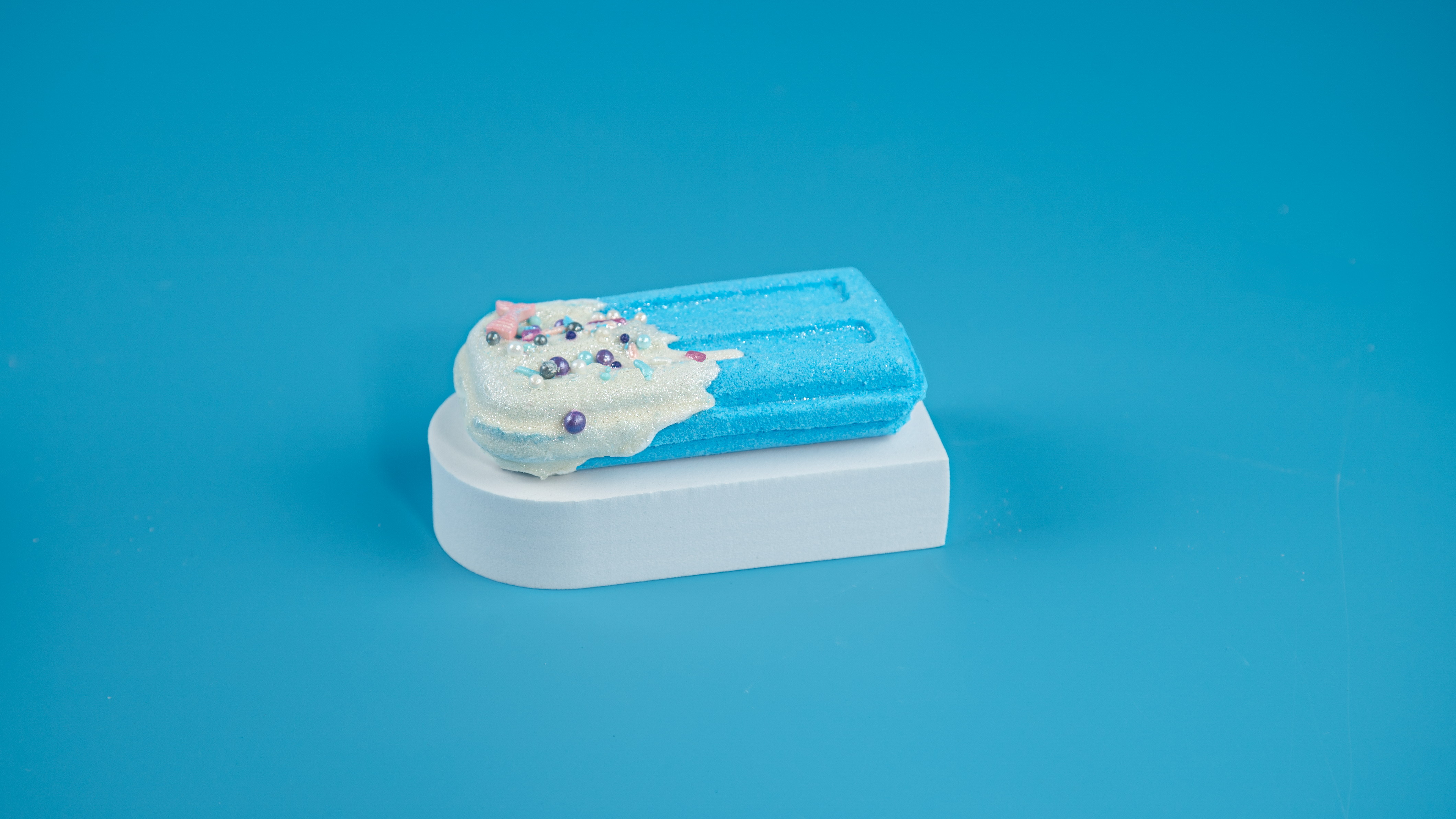 Blue Popsicle Prize Bath Bomb